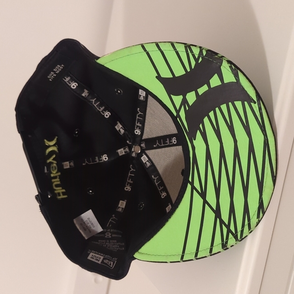 Hurley black/green reflective logo - Picture 3 of 4